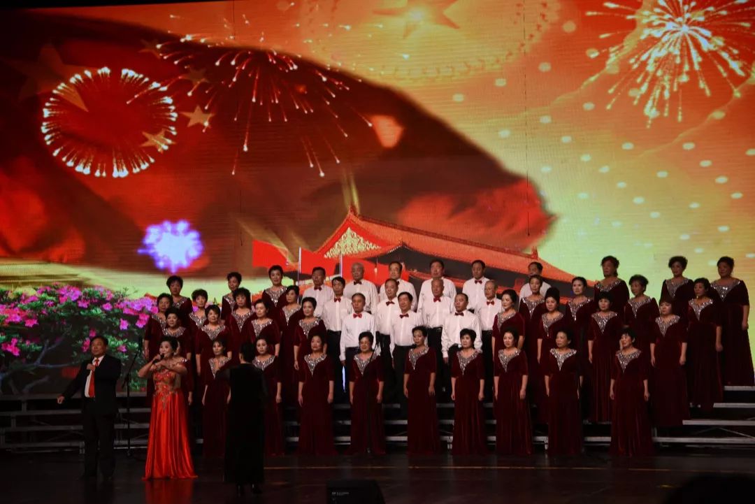 文化之美 唱响许昌—河南省“群星耀中原”庆祝新中国成立70周年群众合唱展演许昌专场完美收官