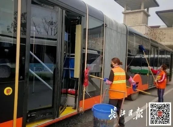 直击：正在重启的武汉
