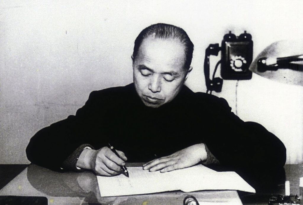 宋庆龄：在世界范围内进行宣传工作